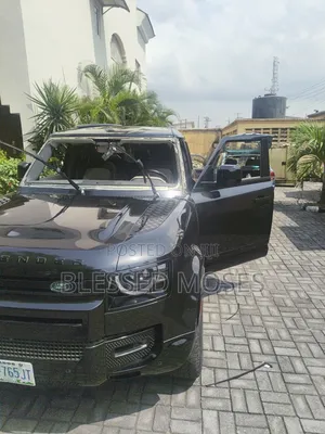 Renge Rover Defender 2024 Windscreem