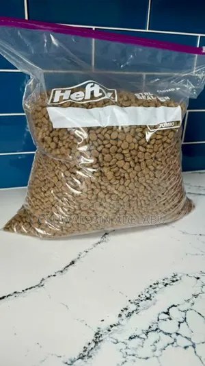 Dry Dog Food 1kg(Dog Chow)