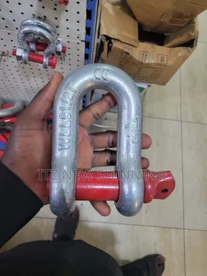 I and Half Tons Shackle