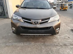 Toyota RAV4 Limited 4dr SUV AWD (2.5L 4cyl 6A) 2014 Brown