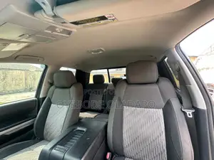Toyota Tundra 2018 Brown
