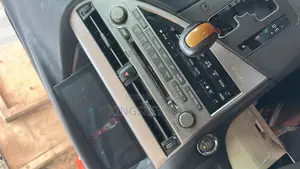 Lexus Rx350 2010 Radio Basic Model