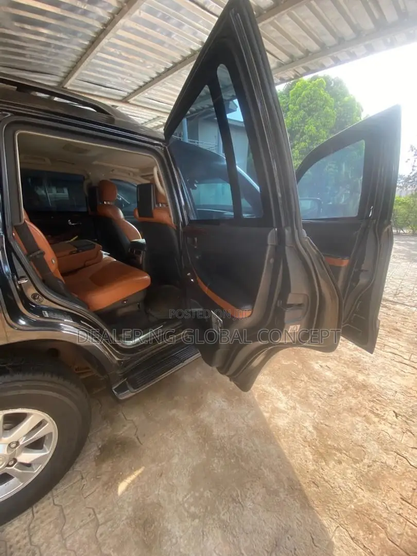 Lexus LX 570 AWD 2013 Black