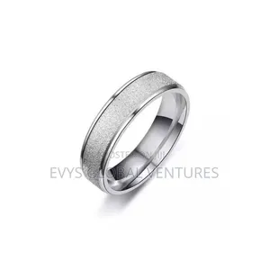 Stainless Steel Unisex Wedding Band - Silver