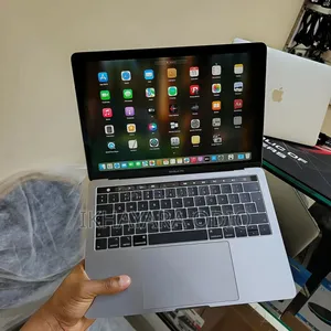 Laptop Apple MacBook 2018 32GB Intel Core i7 SSD 512GB