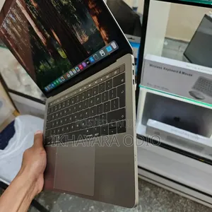 Laptop Apple MacBook 2018 32GB Intel Core i7 SSD 512GB