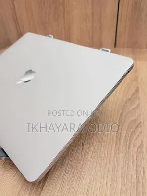 Laptop Apple MacBook 2020 16GB Intel Core i5 SSD 512GB