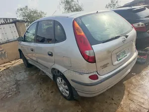 Nissan Almera Tino 2004 Silver