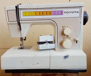 Toyota Electric Sewing Machine, Straight, Zigzag, Buttonhole Etc