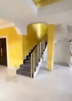 6bdrm Duplex in Estate, Ajah for sale
