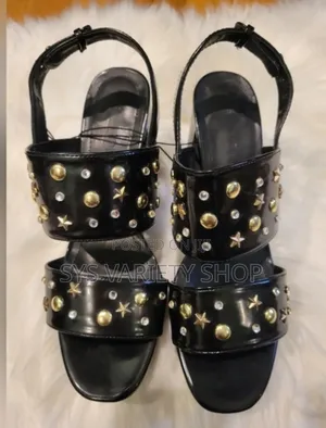 Women' Monkl Studded Heel Shoe