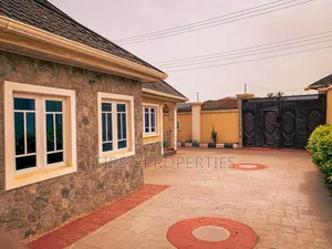Furnished 5bdrm Bungalow in Ekerin Estate, Eleyele for sale