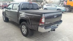 Toyota Tacoma Double Cab 4x4 Long Bed 4.0L V6 5-Speed Automatic 2013