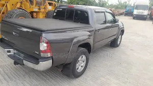 Toyota Tacoma Double Cab 4x4 Long Bed 4.0L V6 5-Speed Automatic 2013