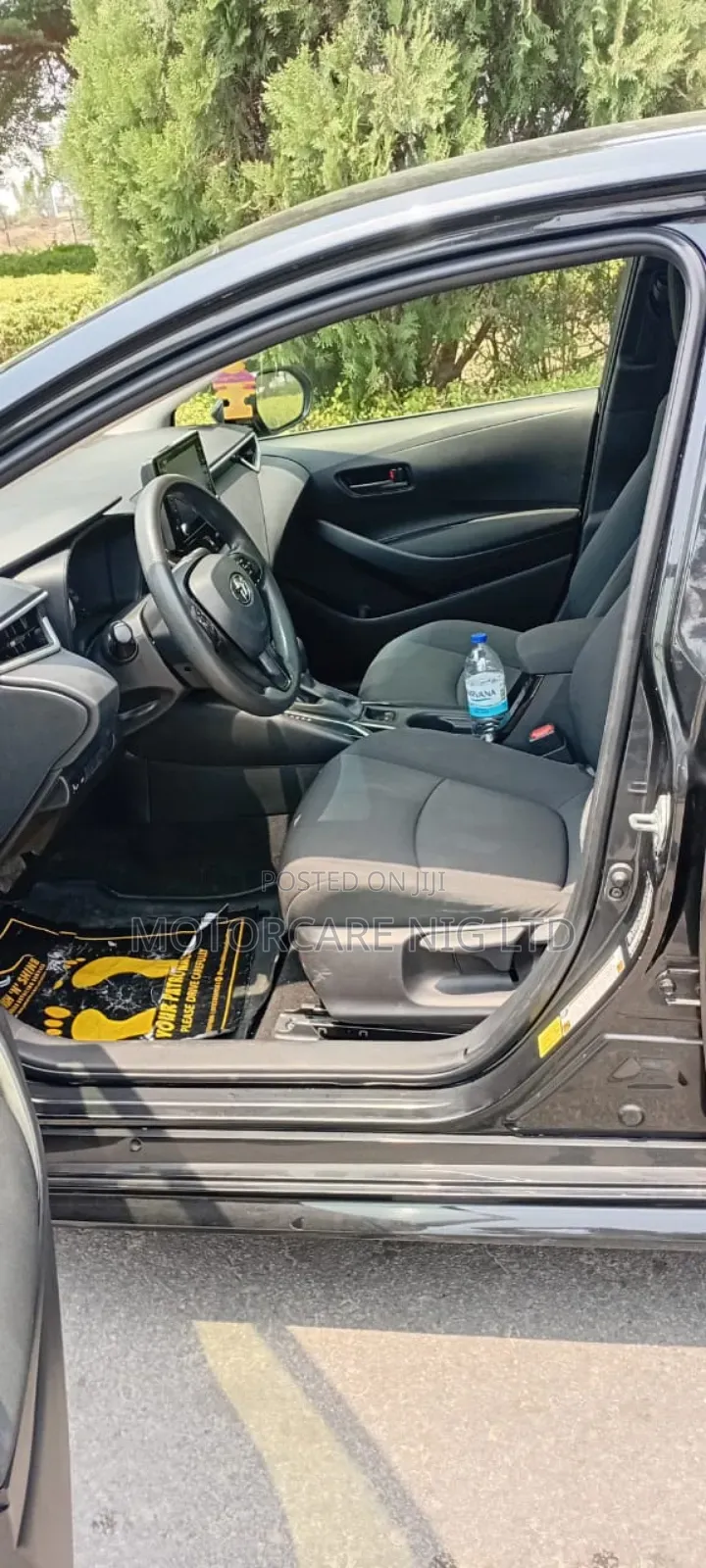 Toyota Corolla LE 2022 Beige