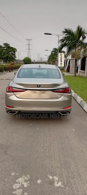 Lexus ES 350 Luxury FWD 2019 Gold