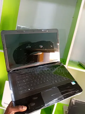 Laptop HP Compaq Presario CQ58 4GB Intel Pentium HDD+SSD 320GB