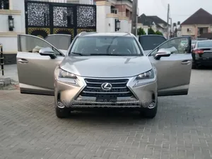 Lexus NX 2017 Gold
