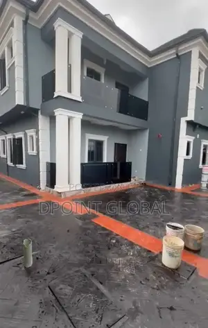 8bdrm Block of Flats in Royal Estate, Igando / Ikotun/Igando for sale
