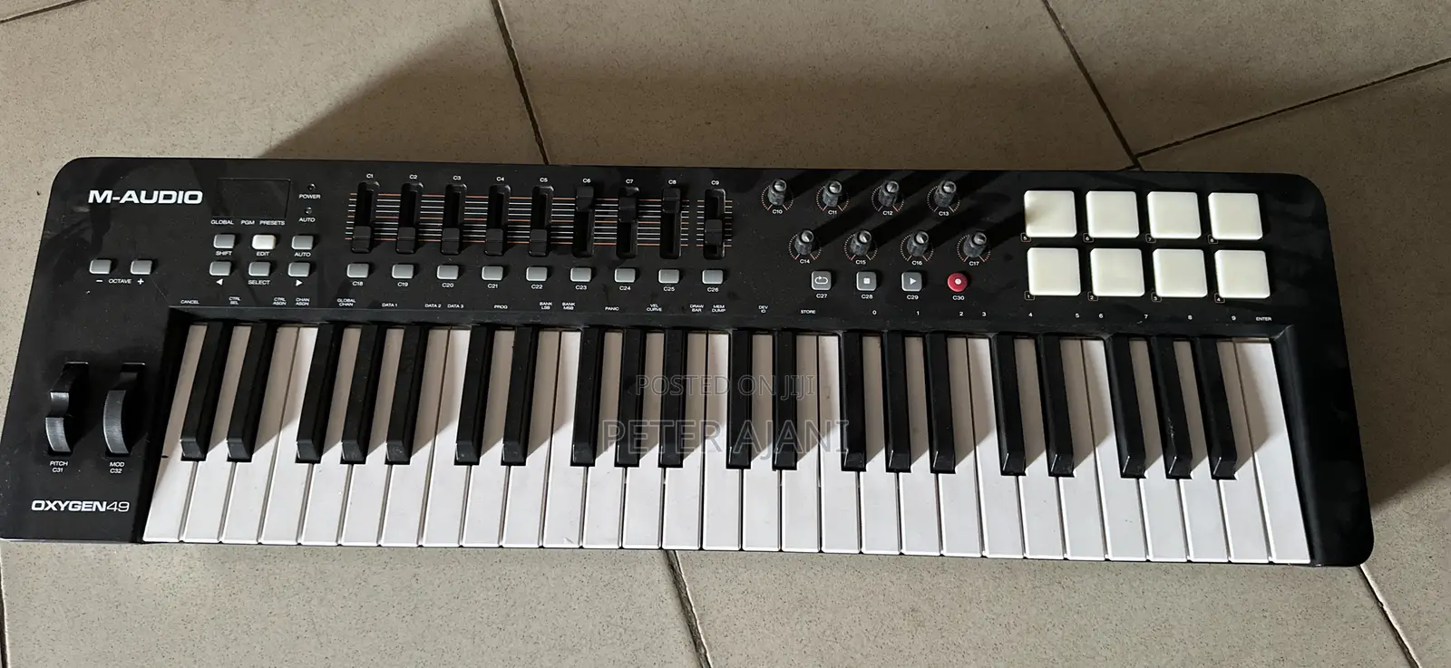 M - Audio Oxygen 49 Midi Keyboard