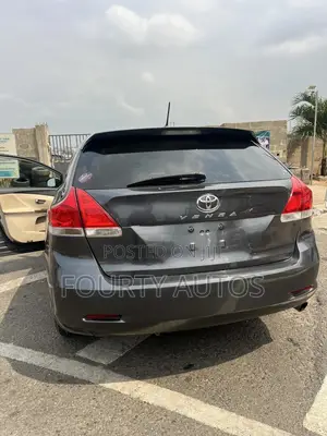 Toyota Venza 2010 Gray