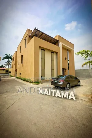 5bdrm Duplex in Maitama for sale