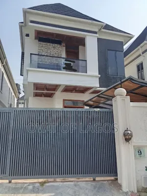 4bdrm Duplex in Ikota Villa for rent