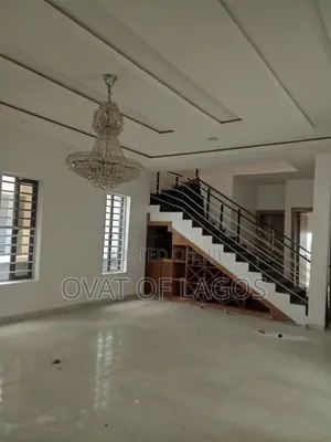 4bdrm Duplex in Ikota Villa for rent