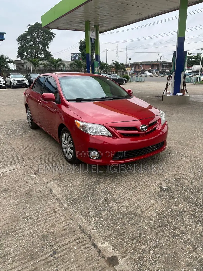Toyota Corolla 2013 Red