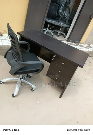 Office Desk Chair (4ft)