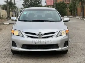 Toyota Corolla 2012 Silver