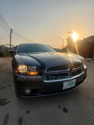 Dodge Charger SXT 4dr Sedan (3.6L 6cyl 8A) 2014 Black