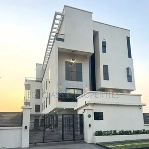 4bdrm Maisonette in Wuye for sale