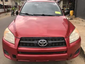 Toyota RAV4 2012 Red