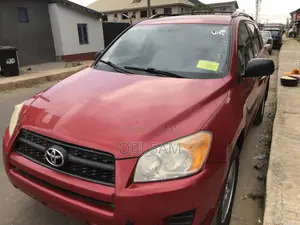 Toyota RAV4 2012 Red
