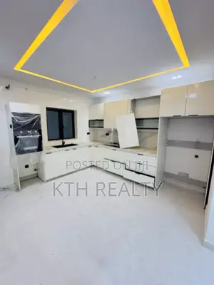 4bdrm Duplex in Off Freedom Way, Lekki Phase 1 for rent