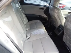 Toyota Avalon XLE Premium Sedan FWD (3.5L 6cyl 6A) 2013 Gray