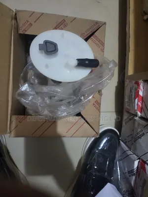 Complete Fuel Pump Toyota Avanza 2010