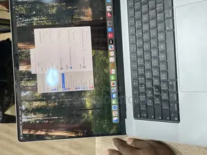 Laptop Apple MacBook Pro 2021 M1 16GB Apple M1 Pro SSD 1T