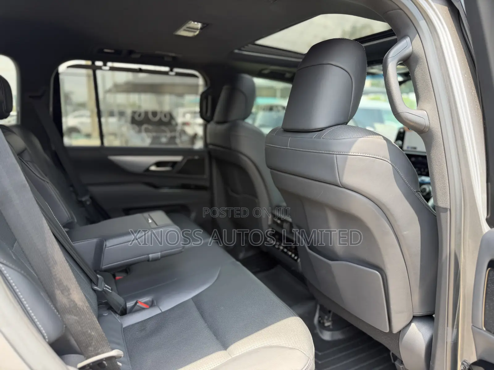 Lexus LX 600 2022 Gray
