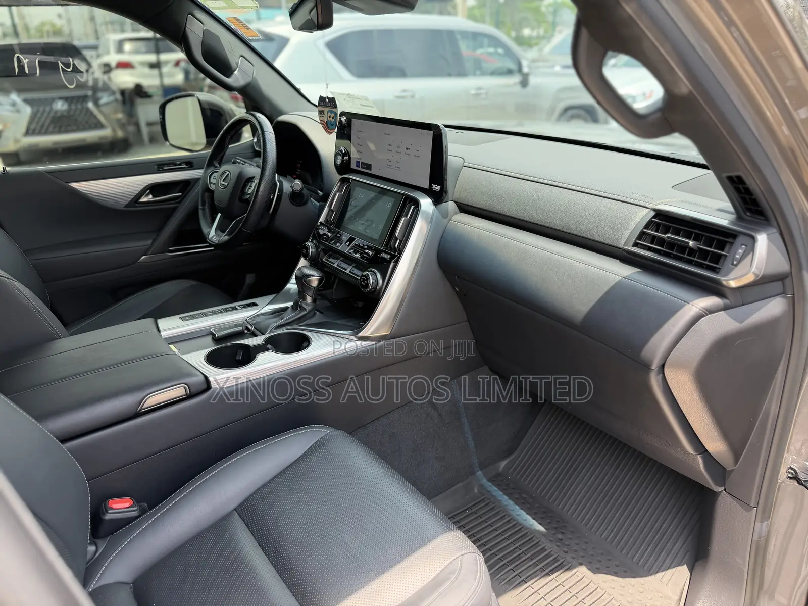 Lexus LX 600 2022 Gray