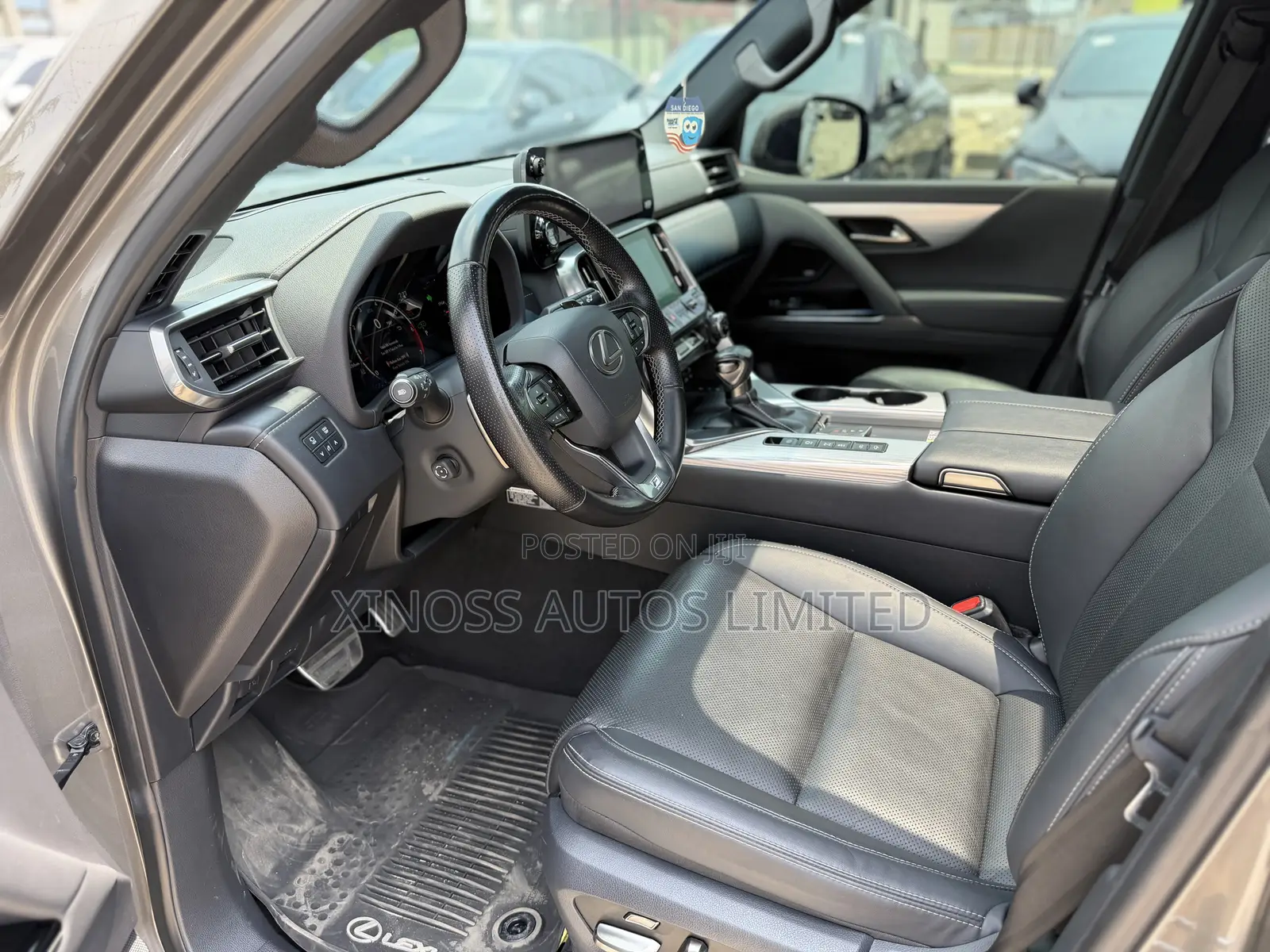 Lexus LX 600 2022 Gray