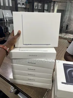 New Laptop Apple MacBook Air 2025 M4 13-inch 16GB Apple M4 SSD 256GB