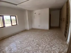 4bdrm Duplex in Life Camp for rent