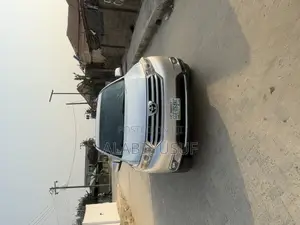 Car Hire and Rental Highlander Prado Lx570