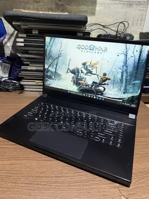 Laptop MSI GS66 Stealth 11UH 64GB Intel Core i9 SSD 1T