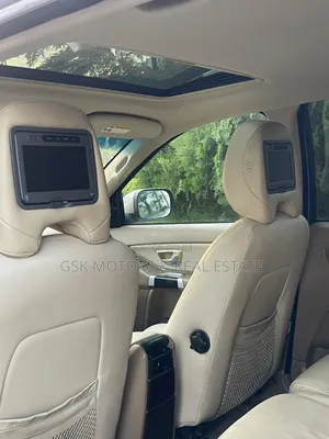 Volvo XC90 3.2 4dr SUV AWD (3.2L 6cyl 6A) 2011 Gray