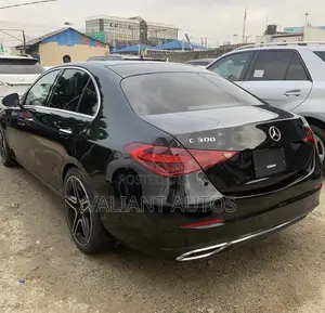 Mercedes-Benz C300 2024 Black