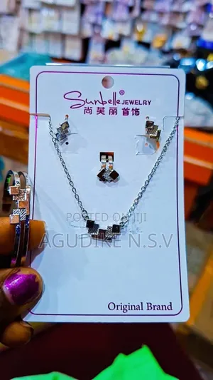 Shiny Jewelries