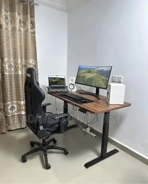 Amazing Game Chair With Electric Adjustable Table